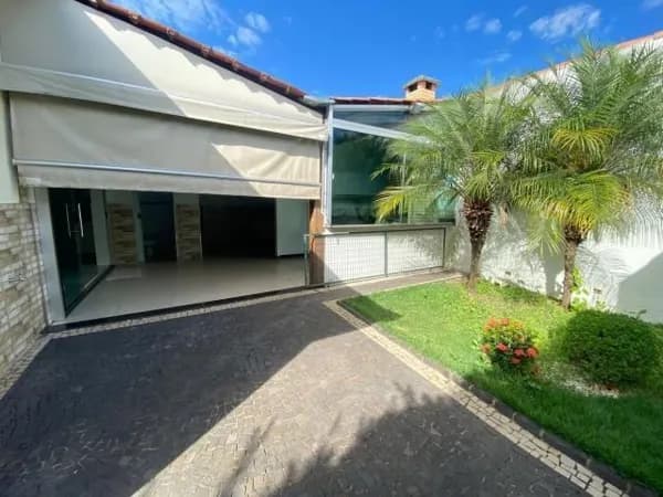 Casa com 3 quartos à venda no Bairro Pampulha - Uberlândia/MG