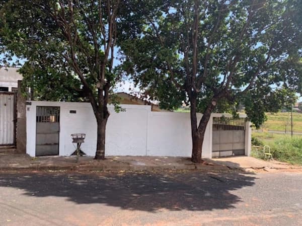 Lote/Terreno em Uberlândia - Santa Mônica