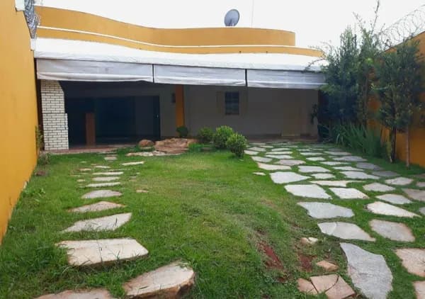 Casa com 3 quartos à venda, bairro Jardim Patrícia - Uberlândia/MG