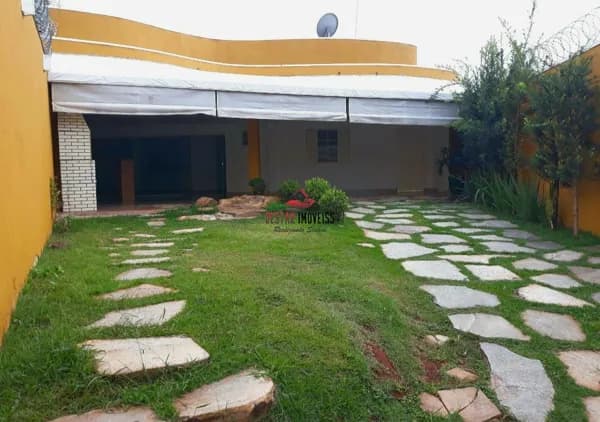 Casa com 3 quartos à venda, bairro Jardim Patrícia - Uberlândia/MG