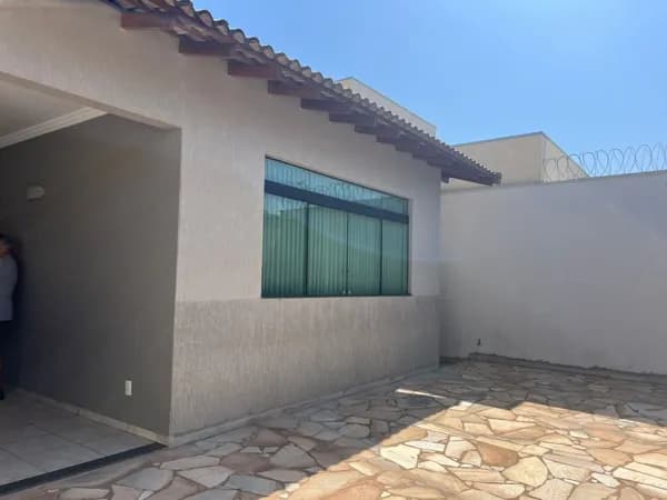 Casa com 3 quartos à venda, bairro Morada da Colina - Uberlândia/MG