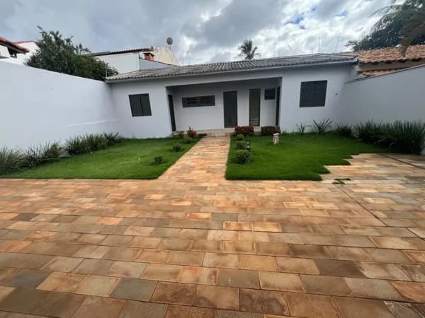 Casa com 3 quartos à venda, Bairro Cidade Jardim - Uberlândia/MG