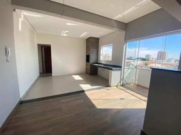 Cobertura à venda, 100 m² por R$ 649.900,00 - Santa Mônica - Uberlândia/MG