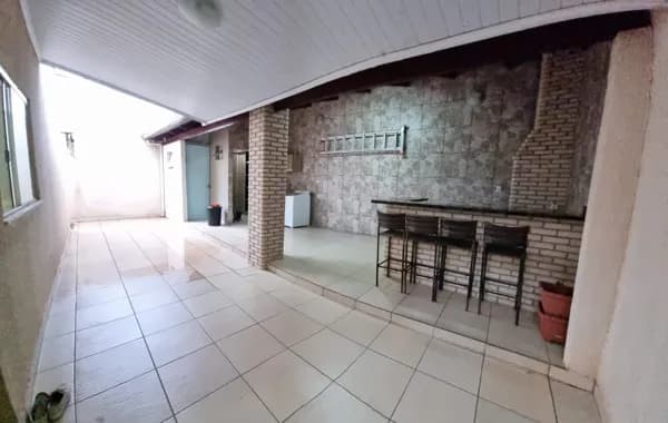 Casa com 3 quartos à venda, bairro Jardim Holanda - Uberlândia/MG