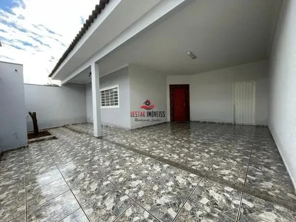 Casa com 3 quartos à venda no Bairro Jardim dos Gravatás - Uberlândia/MG