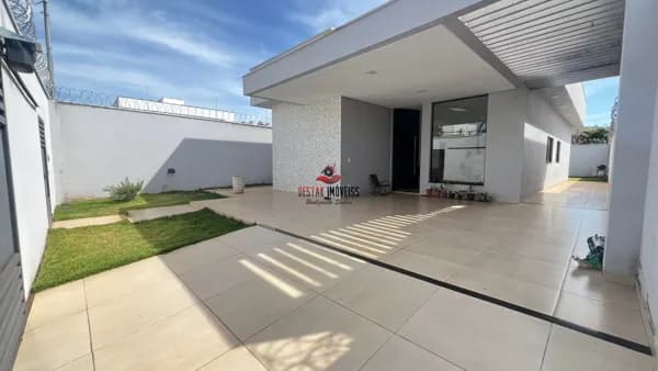 Casa à venda no bairro Jardim Karaiba - Uberlândia - MG