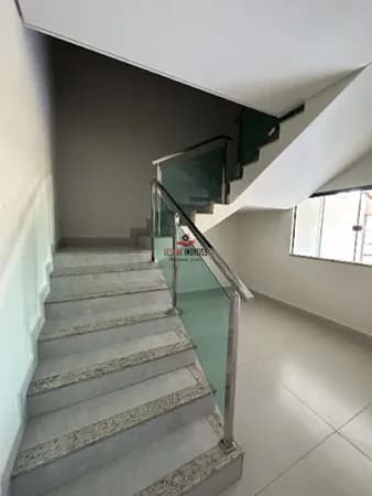 Sobrado em Uberlândia - Santa Mônica