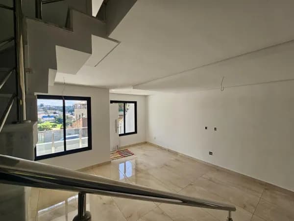 Casa com 3 quartos à venda no Bairro Cabral - Contagem/MG