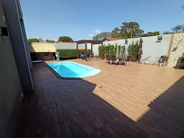 Casa com 3 quartos à venda no Bairro Presidente Roosevelt - Uberlândia/MG