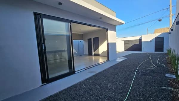 Casa com 2 quartos à venda bairro New Golden Ville - Uberlândia/MG