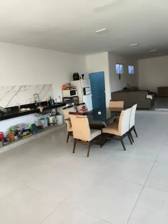 Casa com 3 quartos à venda no Bairro Vigilato Pereira - Uberlândia/MG