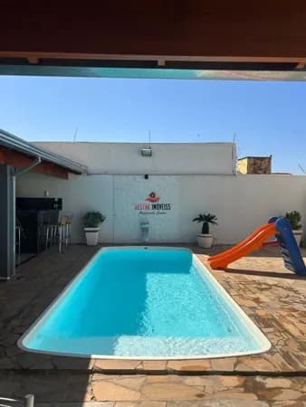 Casa com 3 quartos à venda, bairro Alto Umuarama - Uberlândia/MG