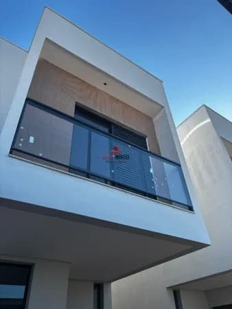 Sobrado com 2 quartos à venda no Bairro Vida Nova - Uberlândia/MG