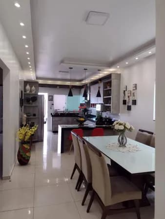 Casa com 3 quartos à venda, Bairro Jardim Patrícia - Uberlândia/MG