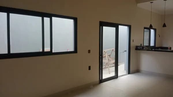 Casa com 3 quartos à venda, bairro Alto Umuarama - Uberlândia/MG