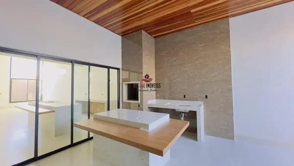 Casa com 3 quartos à venda, bairro Novo Mundo - Uberlândia/MG