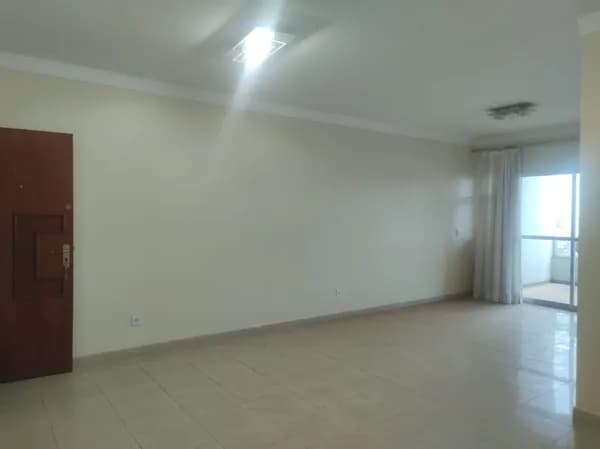 Apartamento com 4 quartos à venda, Bairro Osvaldo Rezende - Uberlândia/MG