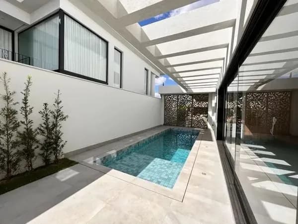 Sobrado com 3 quartos à venda, Condominio Jardim Versailles - Uberlândia/MG