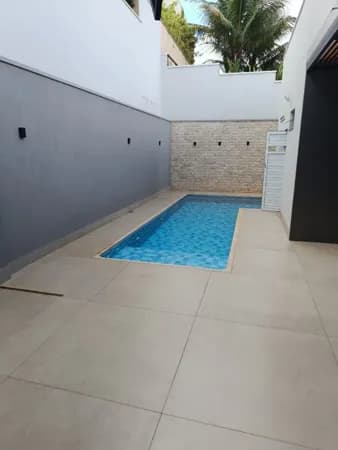 Sobrado com 4 quartos à venda, Condomínio Jardins Roma - Uberlândia/MG