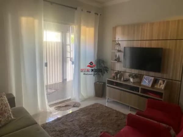 Casa à venda por R$ 700.000,00 - Granada - Uberlândia/MG