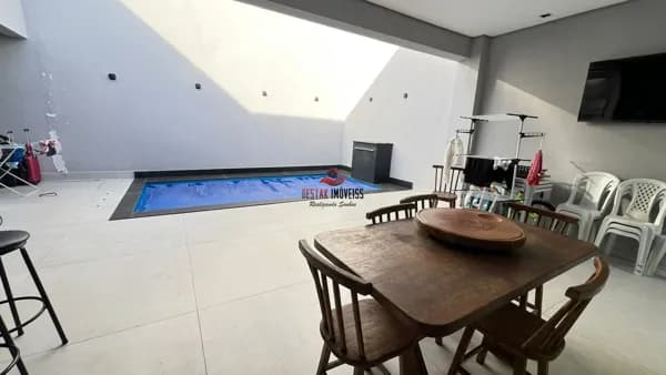 Casa à venda no Bairro Cidade Jardim - Uberlândia - MG
