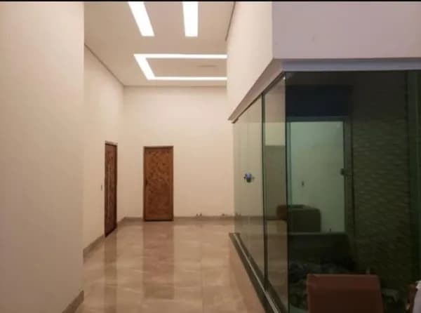 Casa com 4 quartos à venda no Bairro Jardim Holanda - Uberlândia/MG
