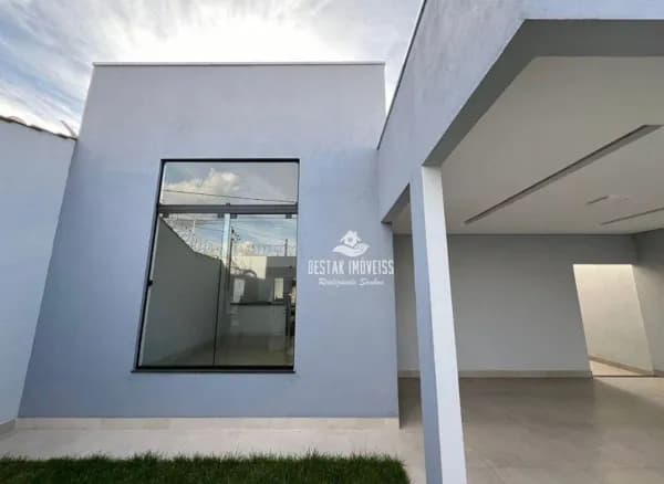 Casa com 3 quartos à venda, bairro Santa Rosa - Uberlândia/MG