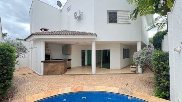 Sobrado com 5 quartos à venda Condomínio Jardins Barcelona - Uberlândia/MG