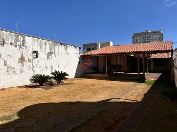 Casa com 3 quartos à venda, bairro Nossa Senhora Aparecida - Uberlândia/MG