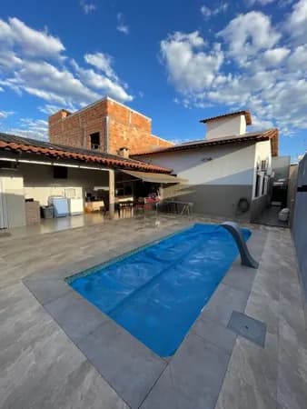 Casa com 3 quartos à venda bairro Jardim Patrícia - Uberlândia/MG