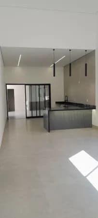 Casa com 3 quartos à venda no Bairro Cidade Jardim - Uberlândia/MG