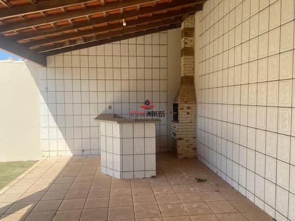 Casa com 3 quartos à venda no Bairro Santa Mônica - Uberlândia/MG