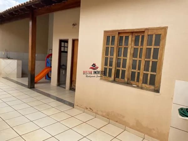 Casa com 3 quartos à venda bairro Cidade Jardim - Uberlândia/MG