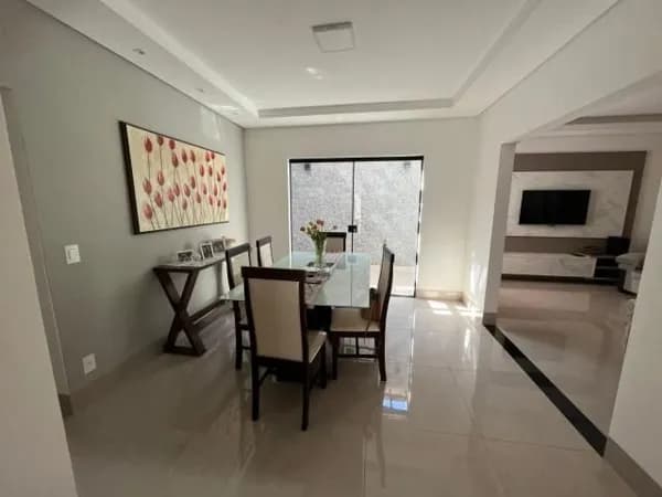 Casa com 3 quartos à venda no Bairro Jardim das Palmeiras - Uberlândia/MG