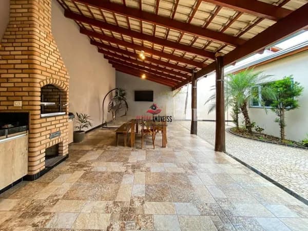 Casa com 3 quartos à venda, bairro Jardim Karaíba - Uberlândia/MG