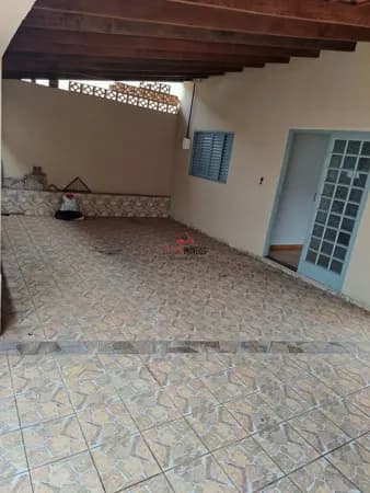 Casa à venda no bairro Jardim Canaã - Uberlândia - MG