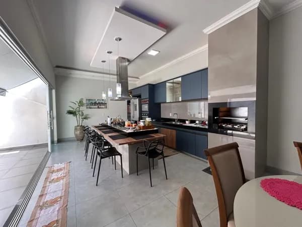 Casa com 3 quartos à venda, Bairro Santa Rosa - Uberlândia/MG