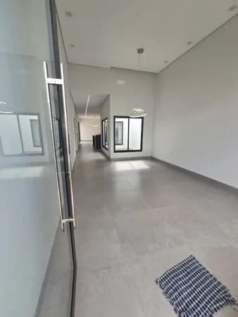 Casa com 3 quartos à venda, Bairro Jardim Holanda - Uberlândia/MG