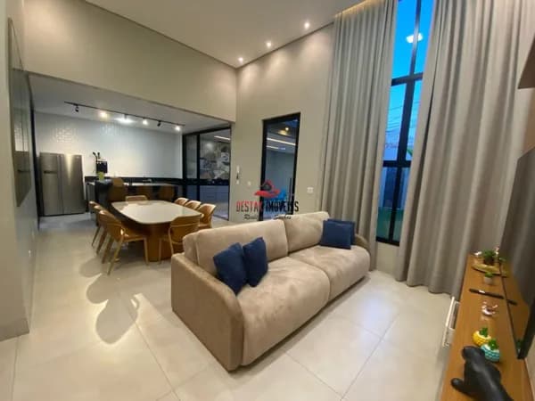 Casa com 3 quartos à venda bairro Jardim Europa - Uberlândia/MG