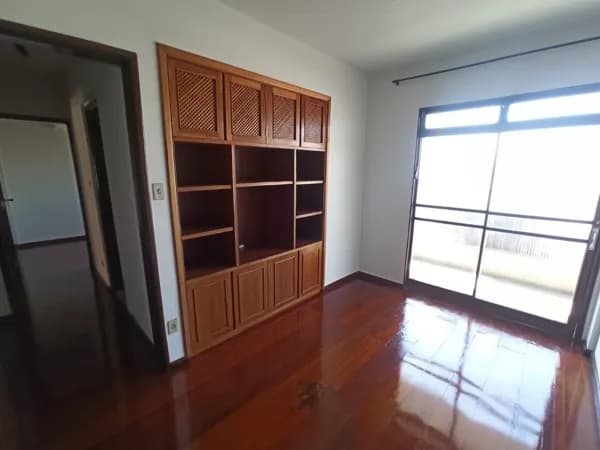 Apartamento com 3 quartos à venda no Bairro Martins - Uberlândia/MG