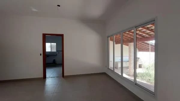 Casa com 4 quartos à venda no Bairro Saraiva - Uberlândia/MG