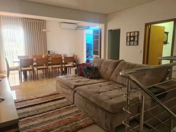 Apartamento Duplex com 4 quartos à venda, bairro Brasil - Uberlândia/MG