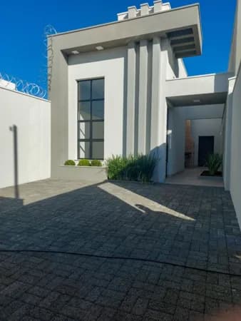 Casa com 3 quartos à venda no Bairro Jardim Sul - Uberlândia/MG