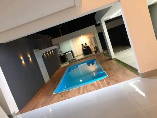 Casa com 4 quartos à venda no Bairro Laranjeiras - Uberlândia/MG