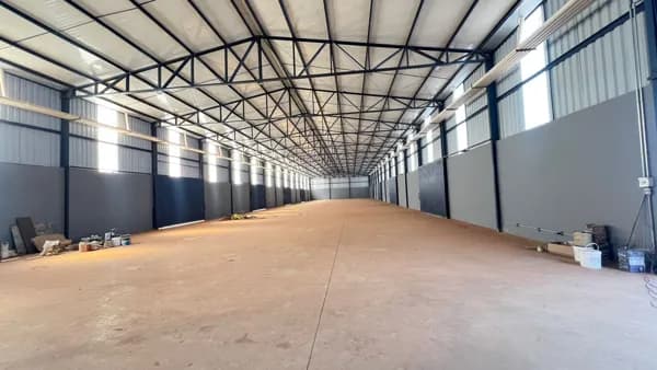 Galpão à venda bairro Centro Empresarial Leste 2 - Uberlândia/MG