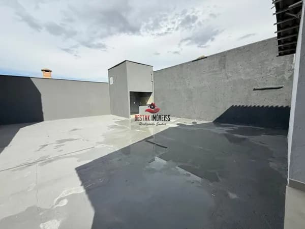 Casa com 2 quartos à venda bairro Jardim Europa - Uberlândia/MG