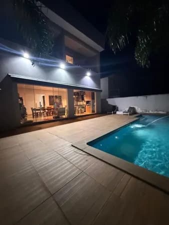 Sobrado com 4 quartos à venda no Condomínio Jardins Barcelona - Uberlândia/MG
