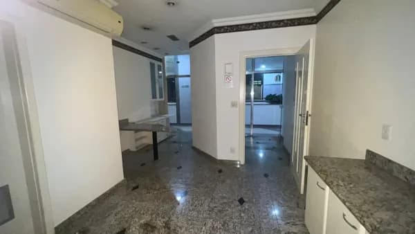 Loja ponto comercial à venda no centro de Uberlandia - MG
