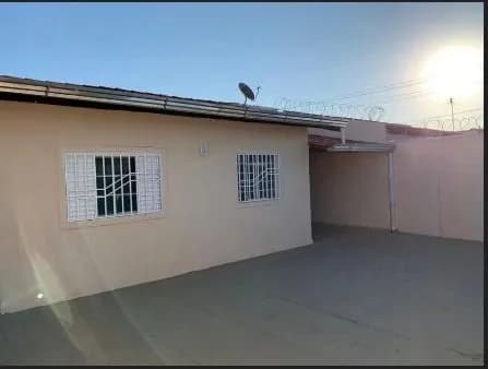 Casa com 4 quartos à venda, bairro Custódio Pereira - Uberlândia/MG