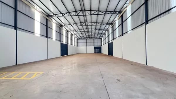 Galpão à venda bairro Centro Empresarial Leste 2 - Uberlândia/MG